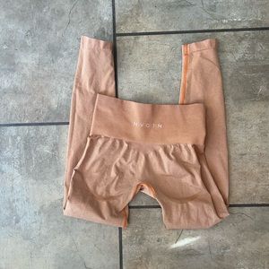 NVGTN leggings
